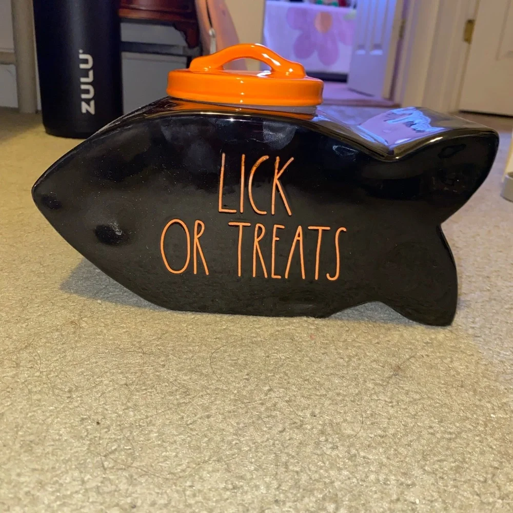 Cat treat